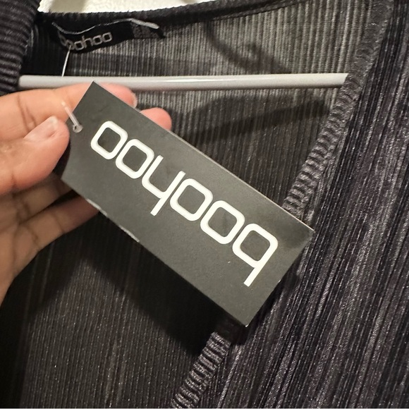 Plus Plisse Wrap Dress - Picture 6 of 9